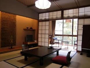 Hotel Togetsutei 3*