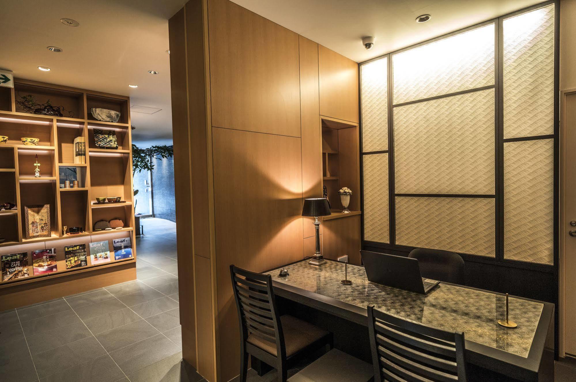 Hotel Sanjomuromachi 5*