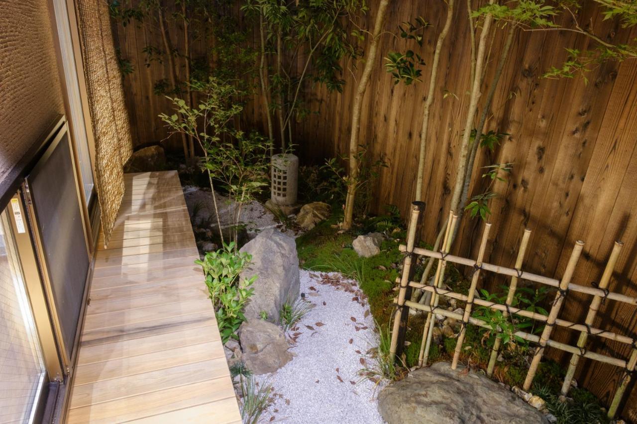 Kanade Tojiminamimon Apartment