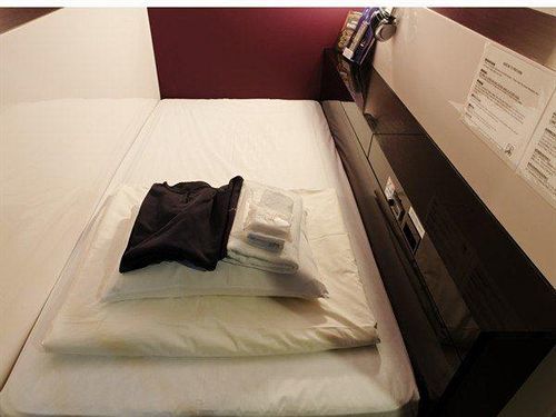 First Karasuma For Women Capsule hotel Kyoto