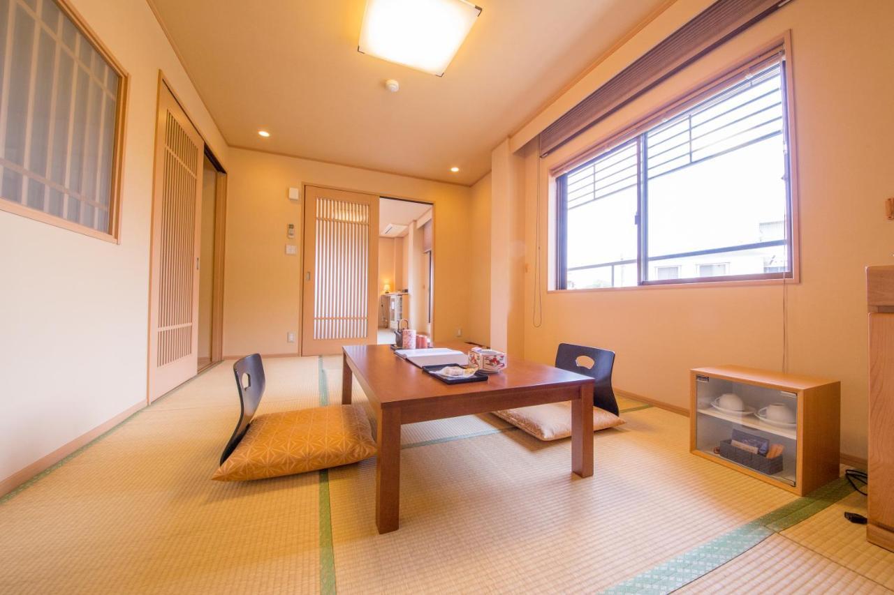 Japaning Liv Ranrokaku