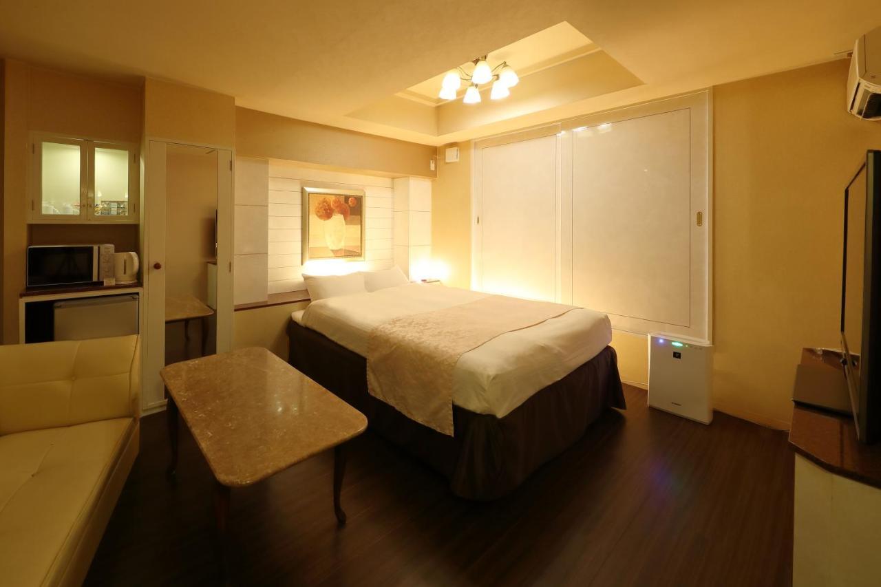 Fine Olive Yamashina (adults Only) 3*