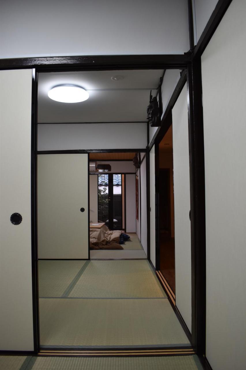Nishioji Fukuro 西大路梟 * Kyoto