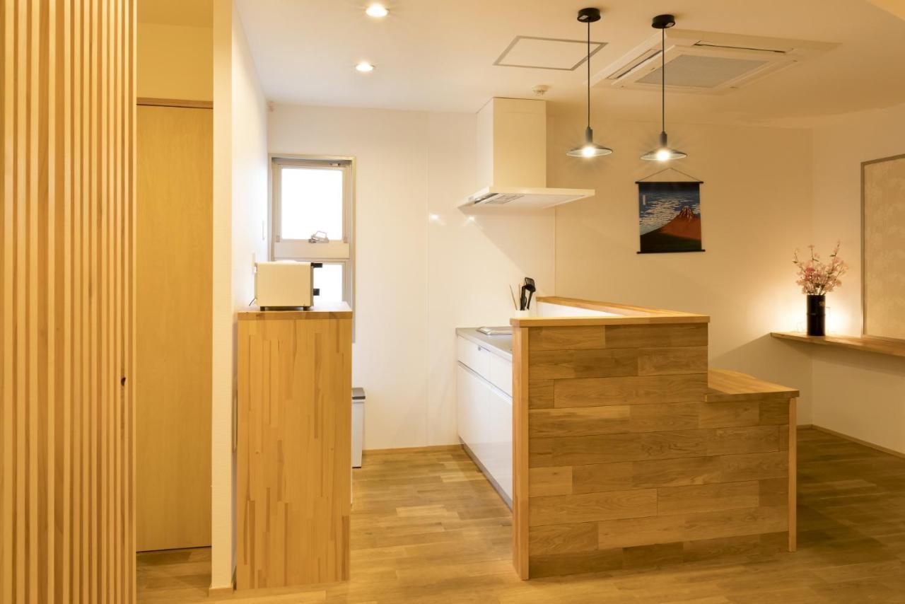 Raku Guest house *