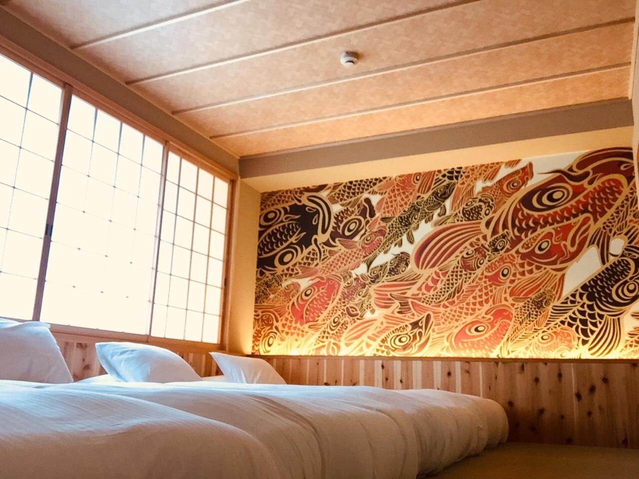 Grand-rem Hostel *