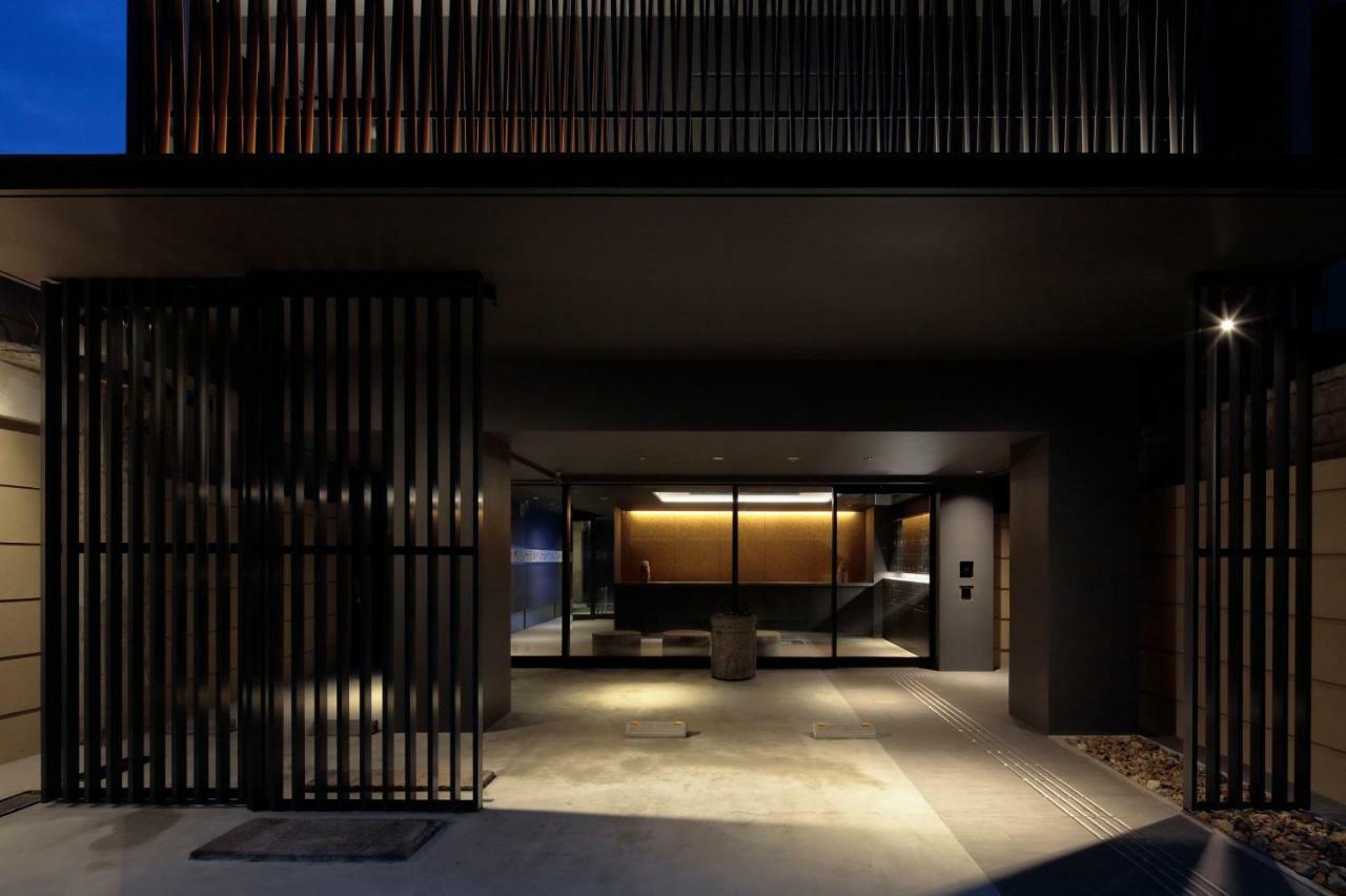 Ninja Black Hotel 3*