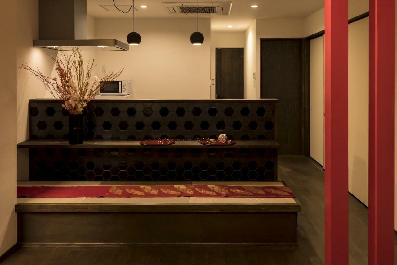 Raku Guest house *