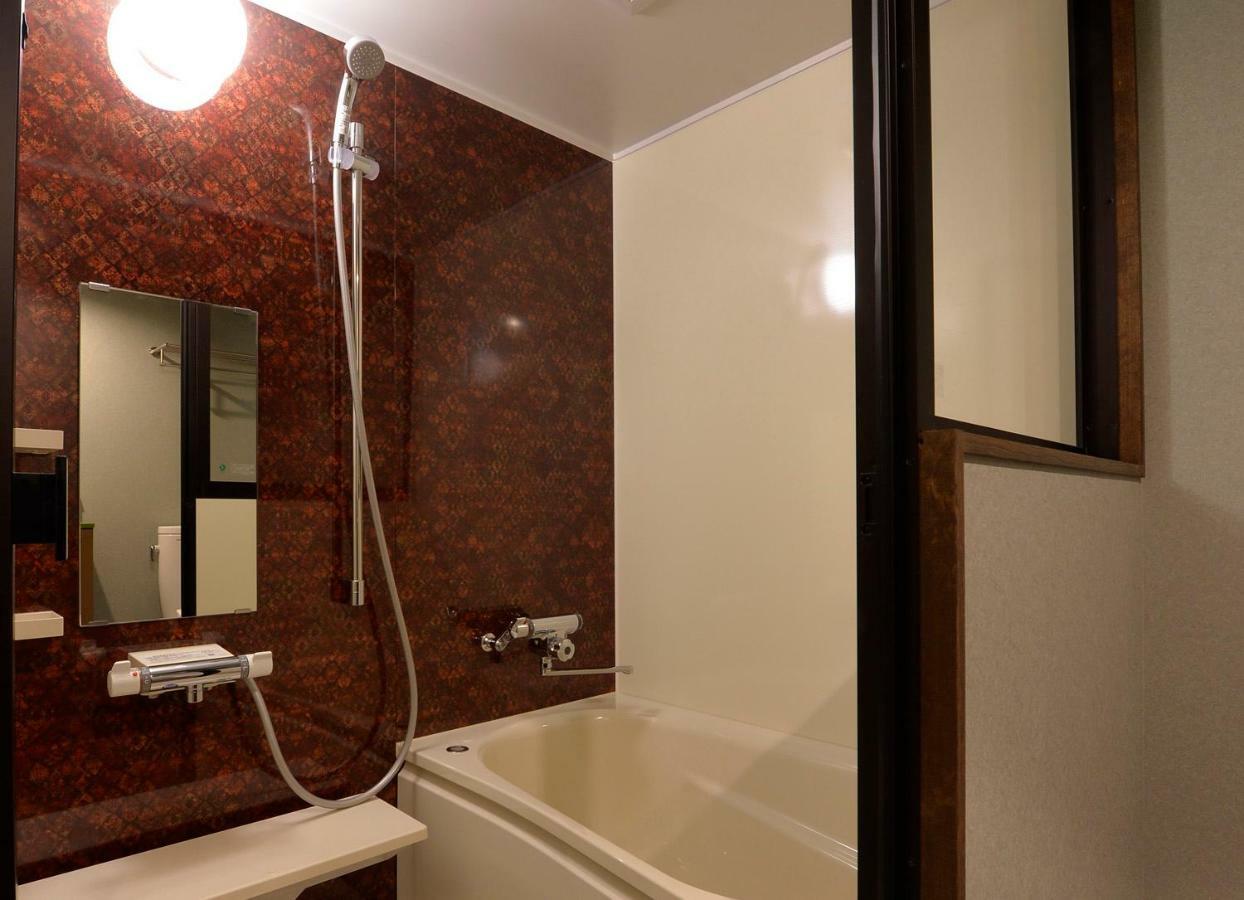 Imperial Palace U.e.s Guest house