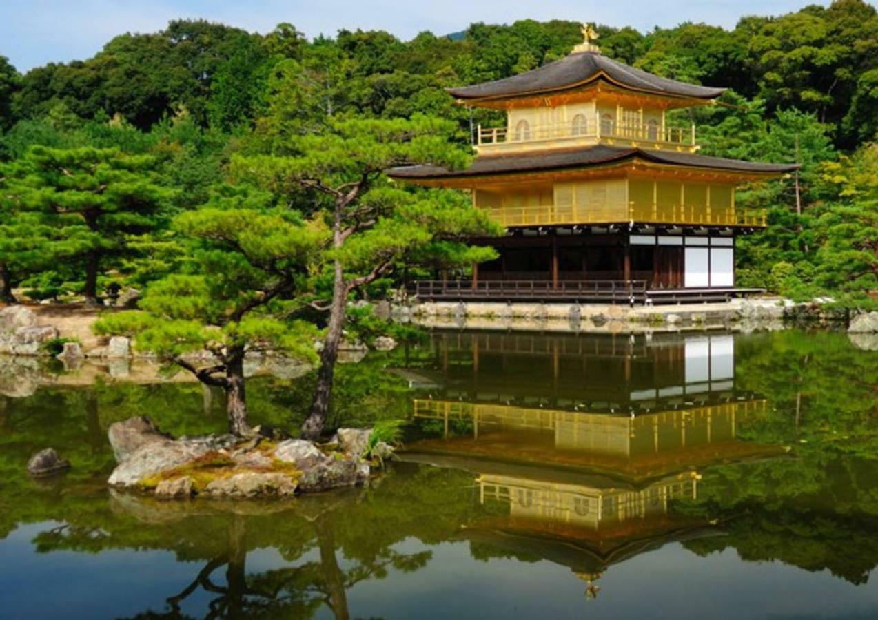 Close To Golden Temple -kinkakuji- *