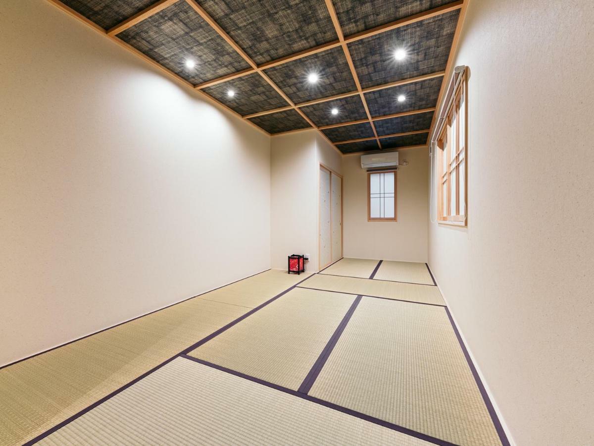 Kamon Fushimi * Kyoto