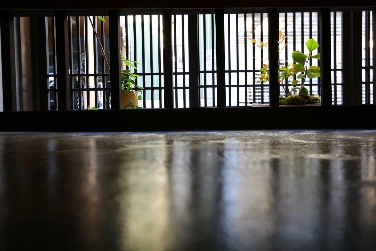 Pangea Nijo Guest house 2*