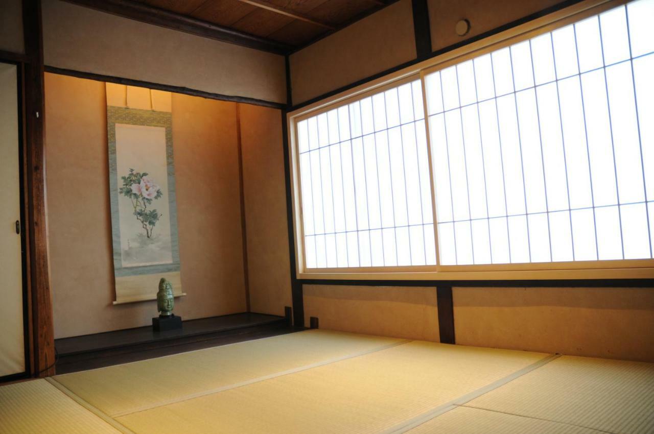 Pangea Nijo Guest house