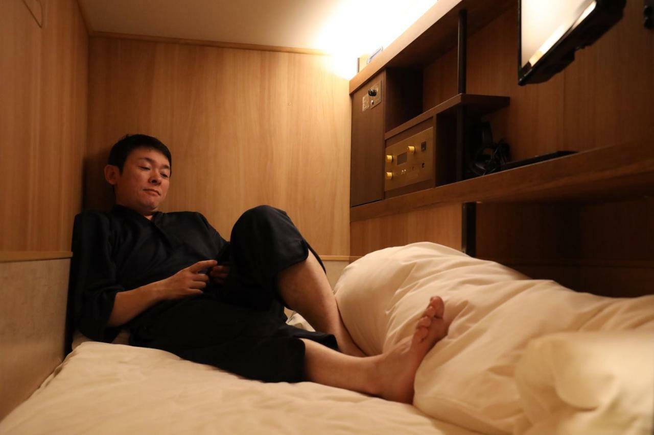 Cabin Sanjo Kawaramachi Capsule hotel 2*