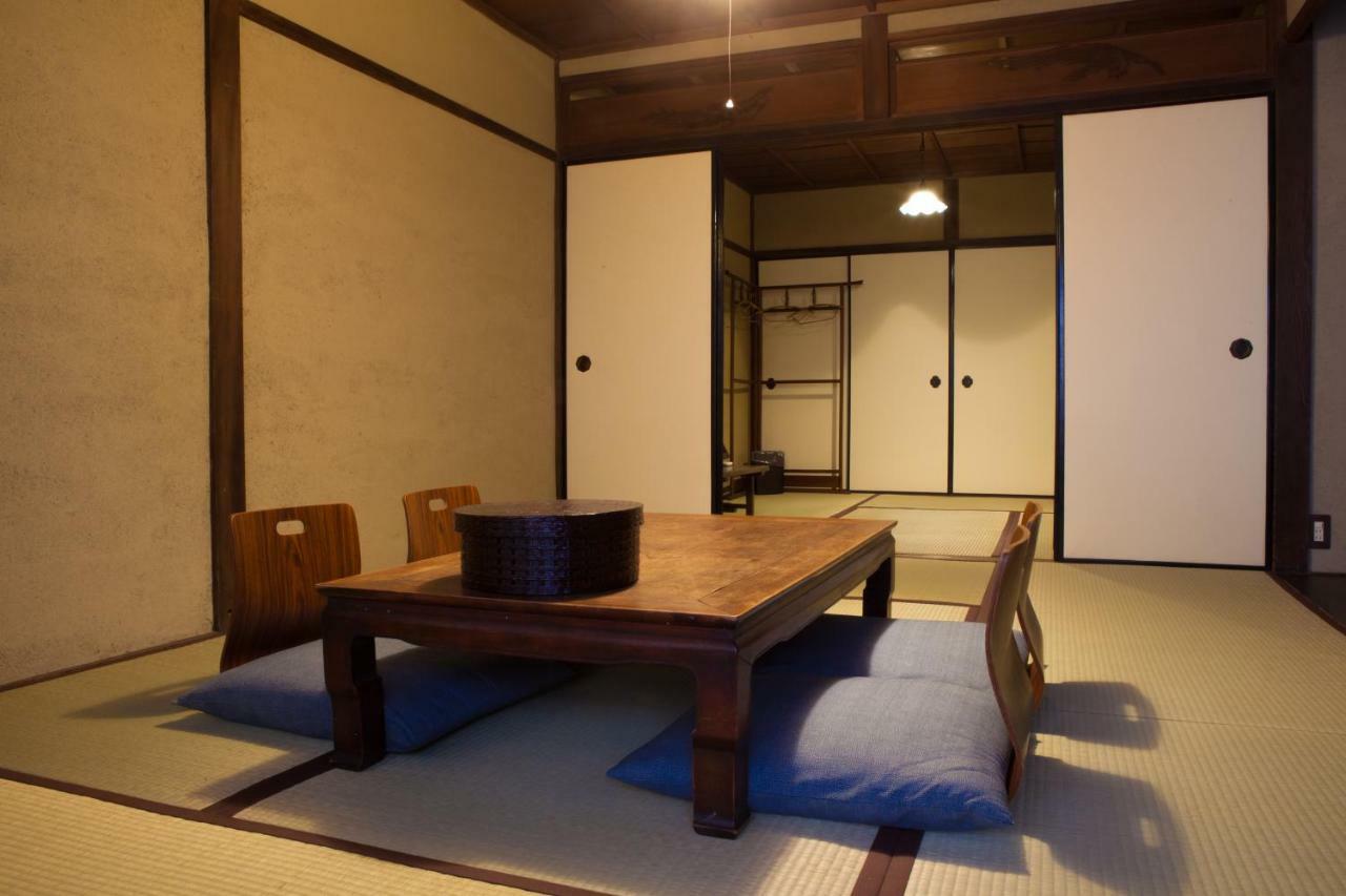 Tsukiya