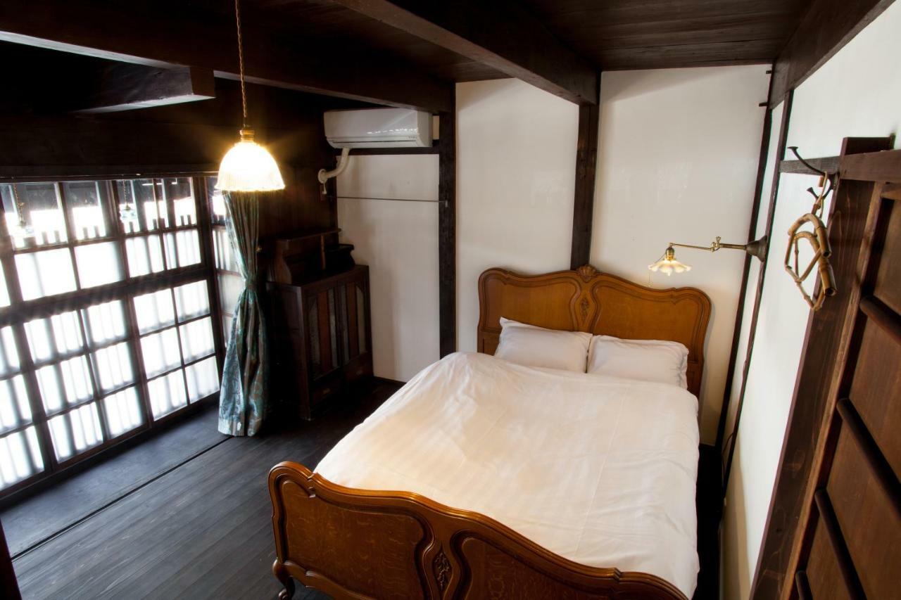 Tsukiya Bed & Breakfast