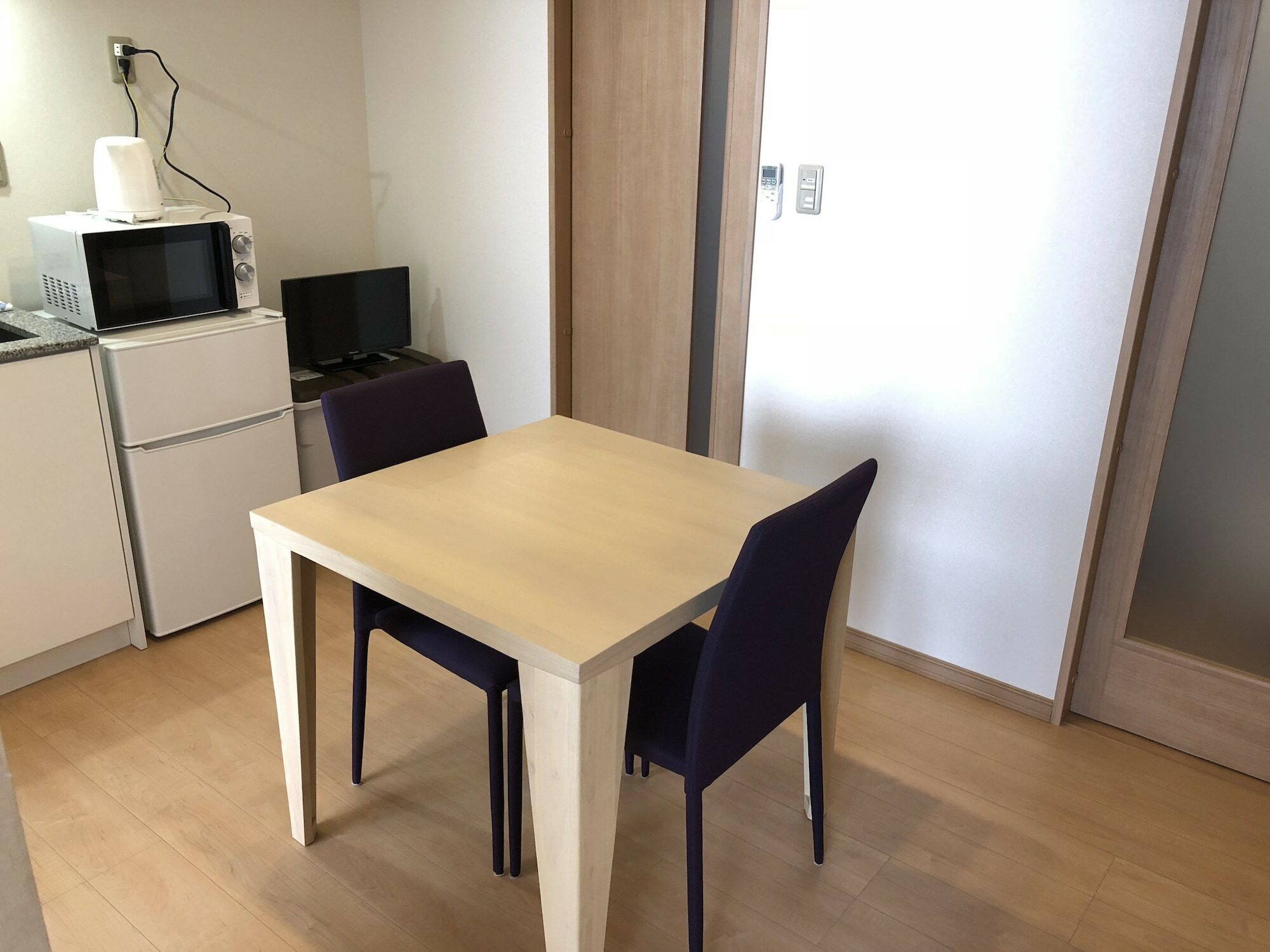 Apartment カモンイン 比永城町 *