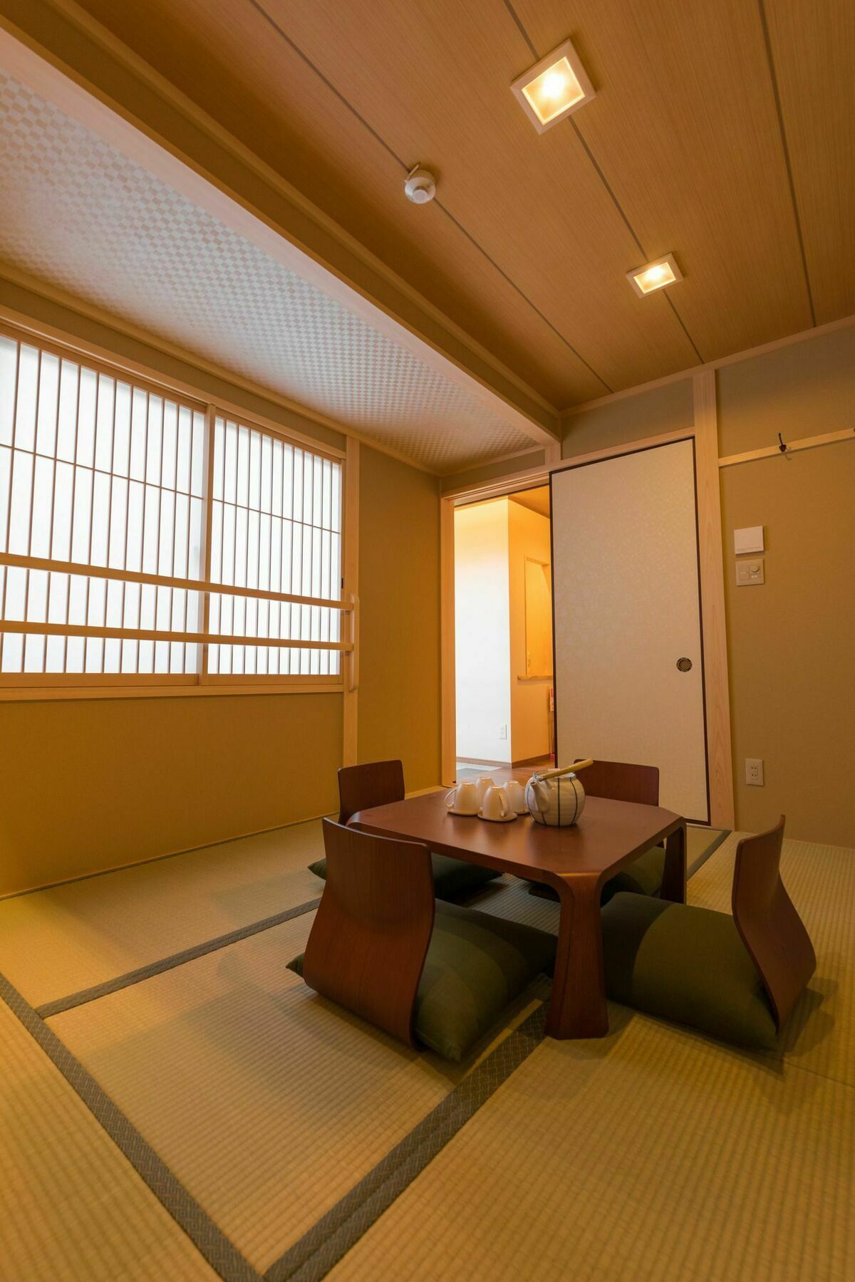 Grand Riverview Apartment *
