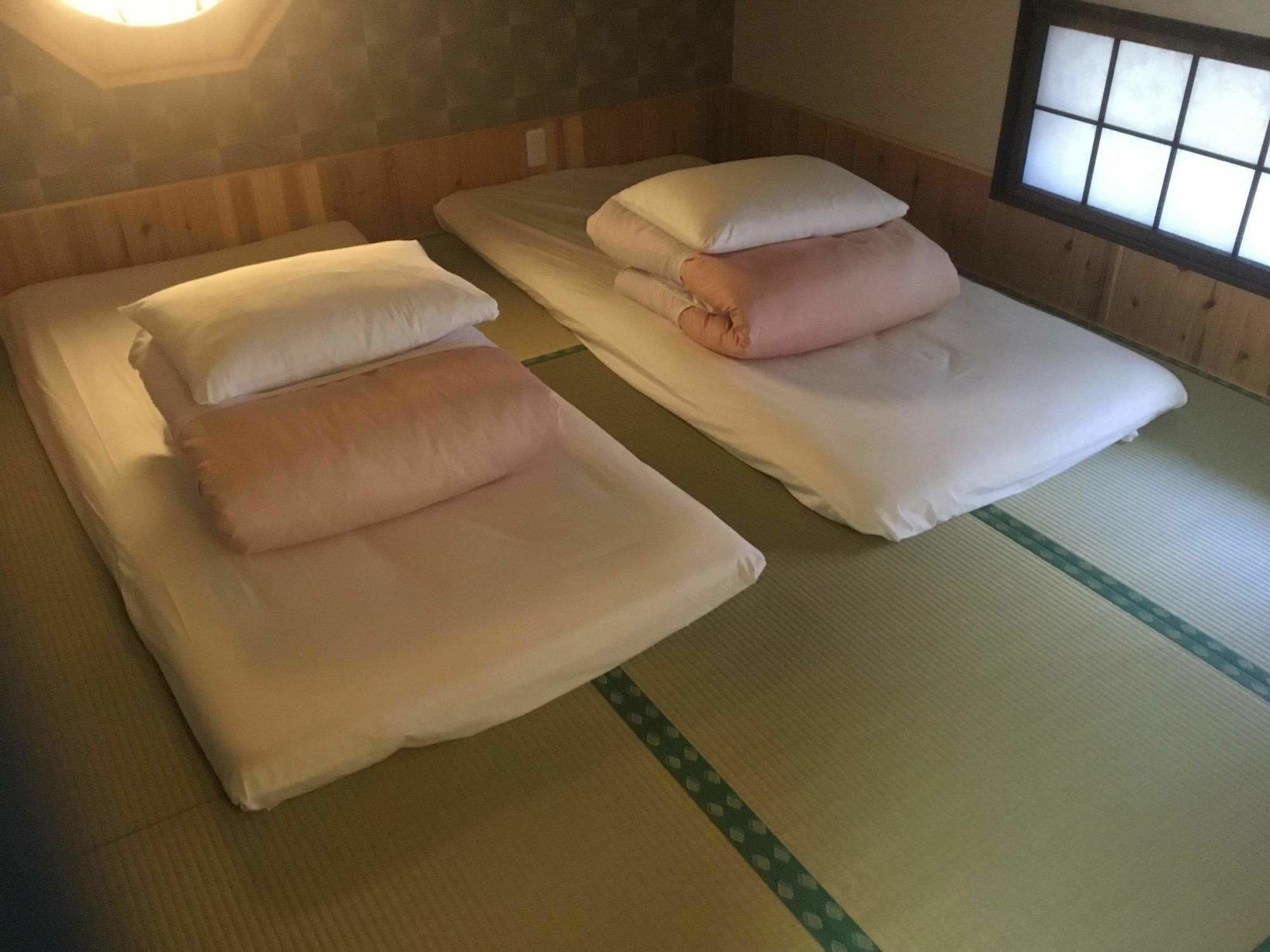 Apartment Hananoya House