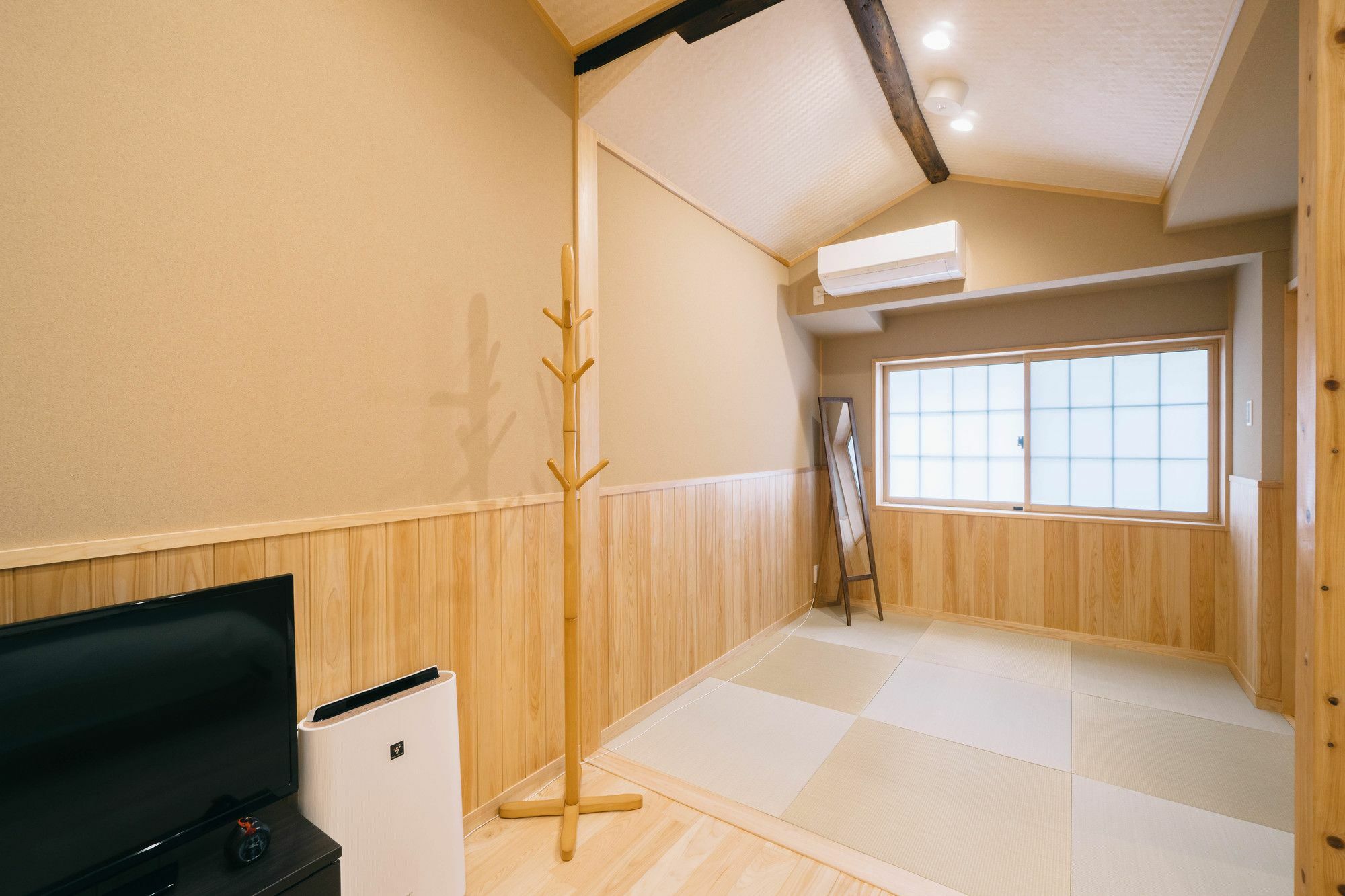 Miro Saiinnishi Imadacho Tei Kyoto