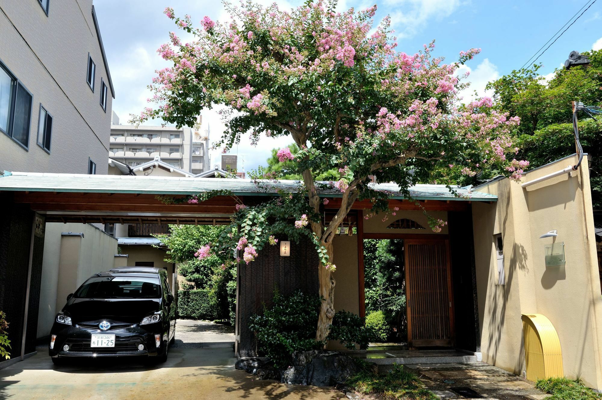 Yadoya Nishijinso Ryokan