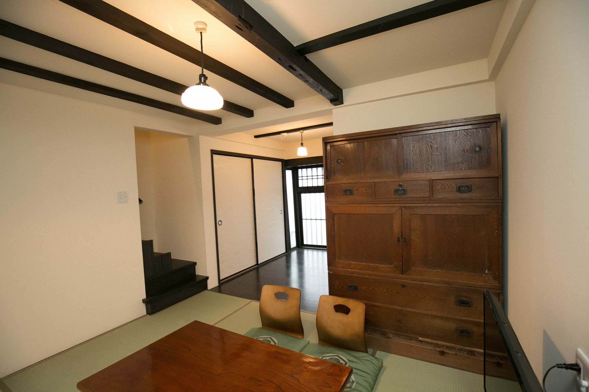 Apartment Nijo Yu-rakukan *