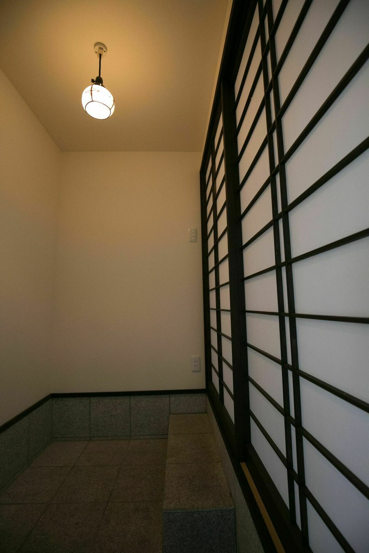 Apartment Nijo Yu-rakukan *