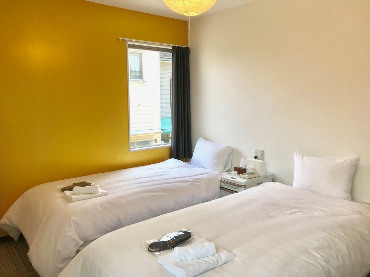 Economy hotel The Point Nijojo West