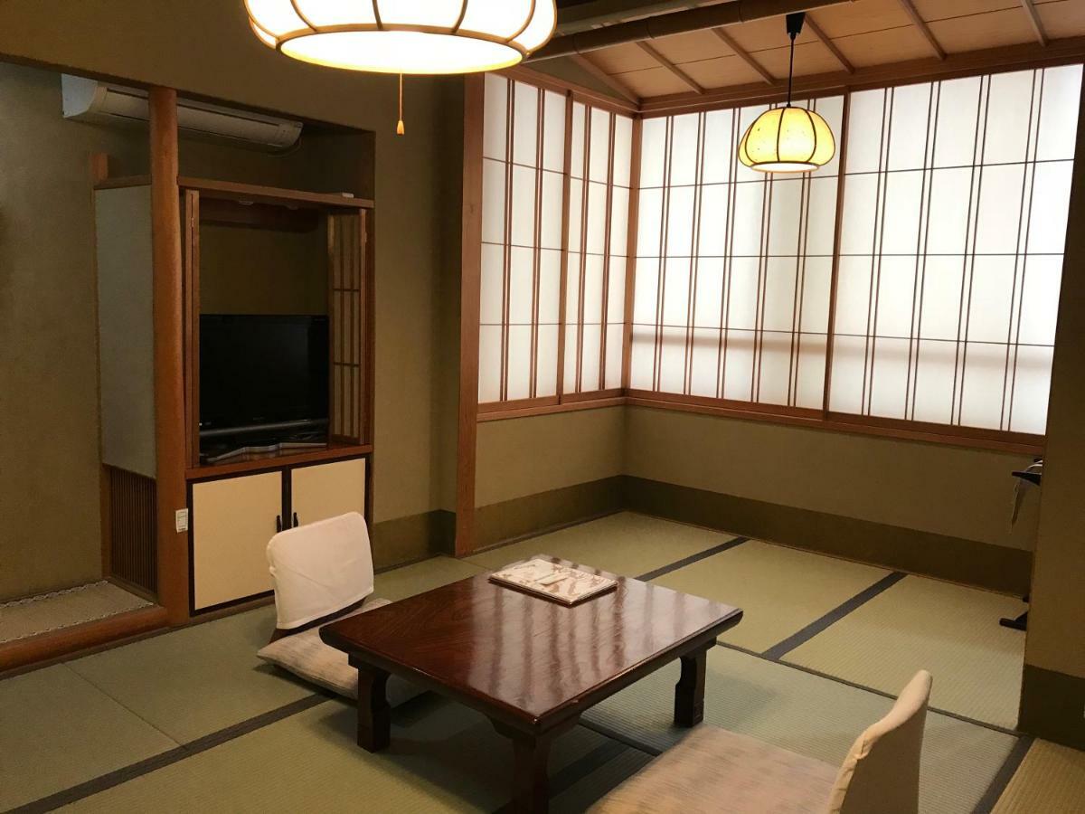 Tazuru