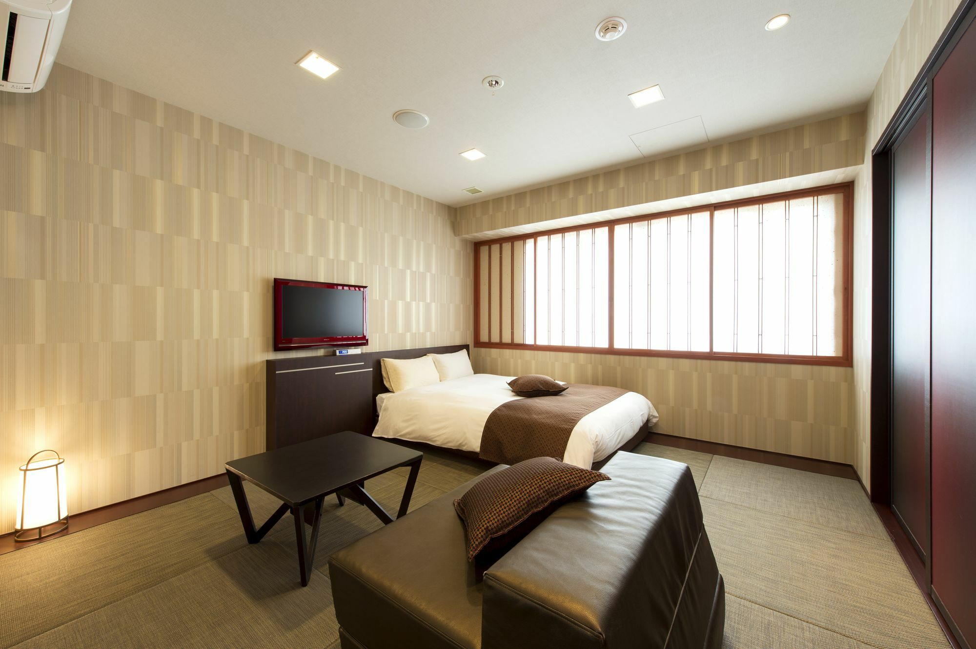 Hotel Village 3*