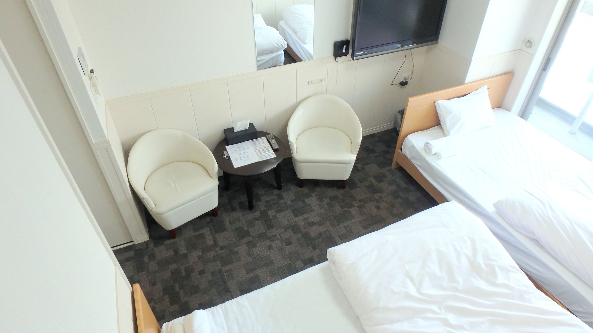 Elitz Shijokarasuma Apartment