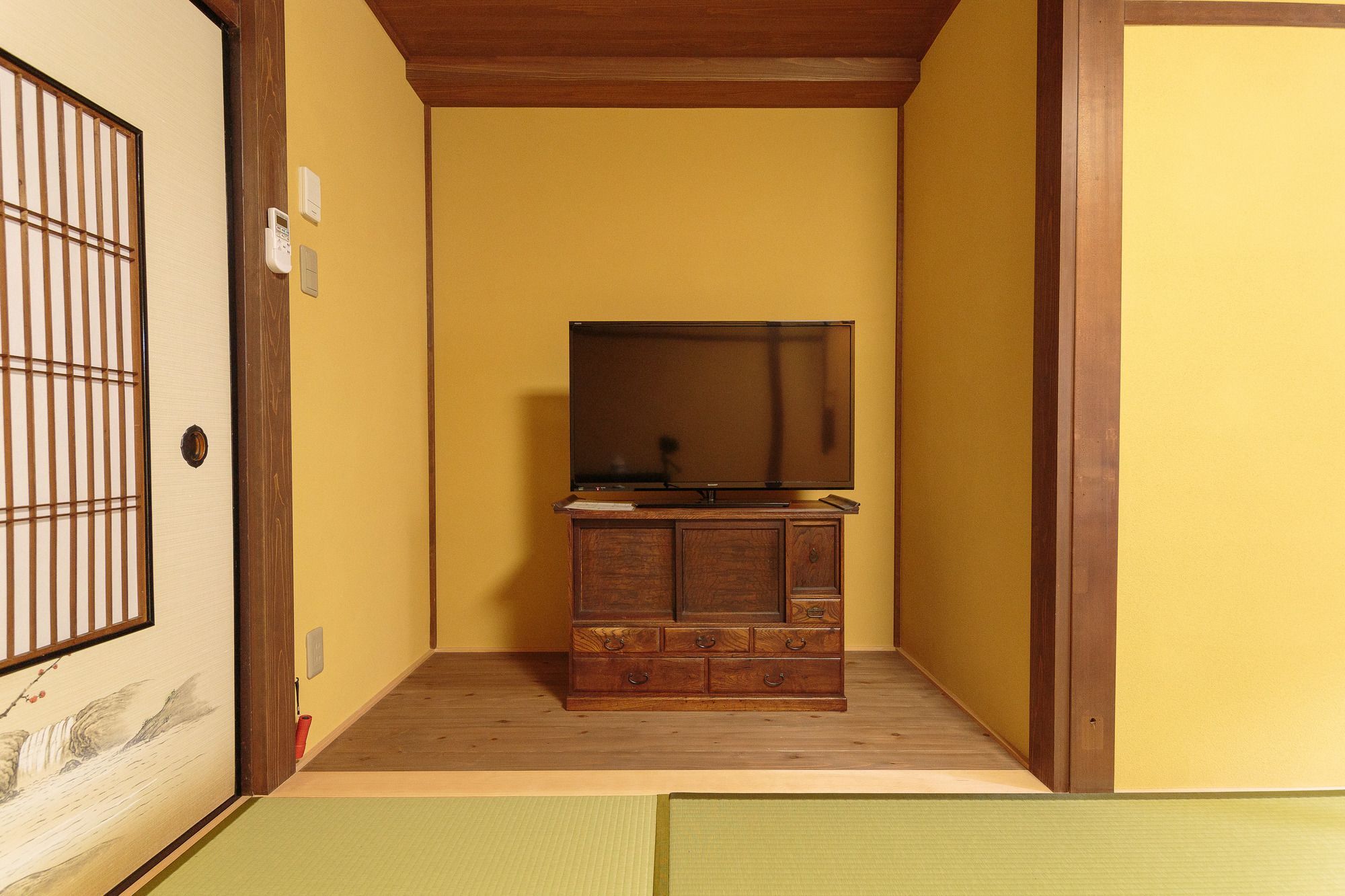 Gojoan Apartment *