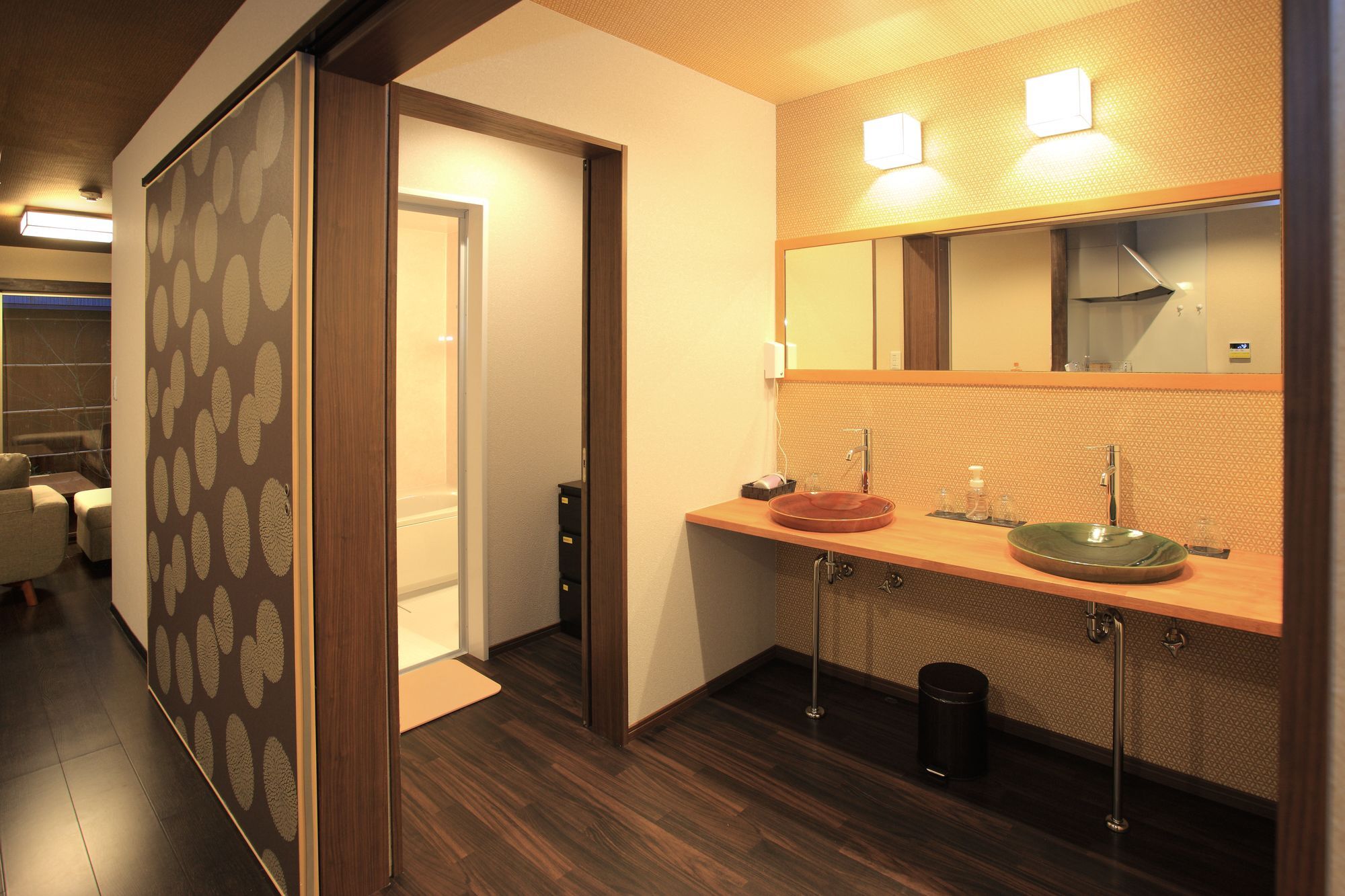 Fengling Guest house *