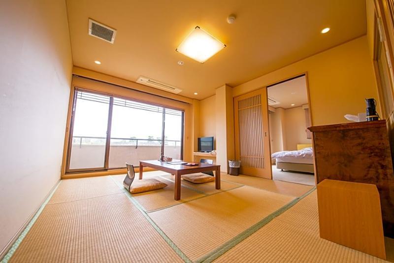 Japaning Liv Ranrokaku 3*