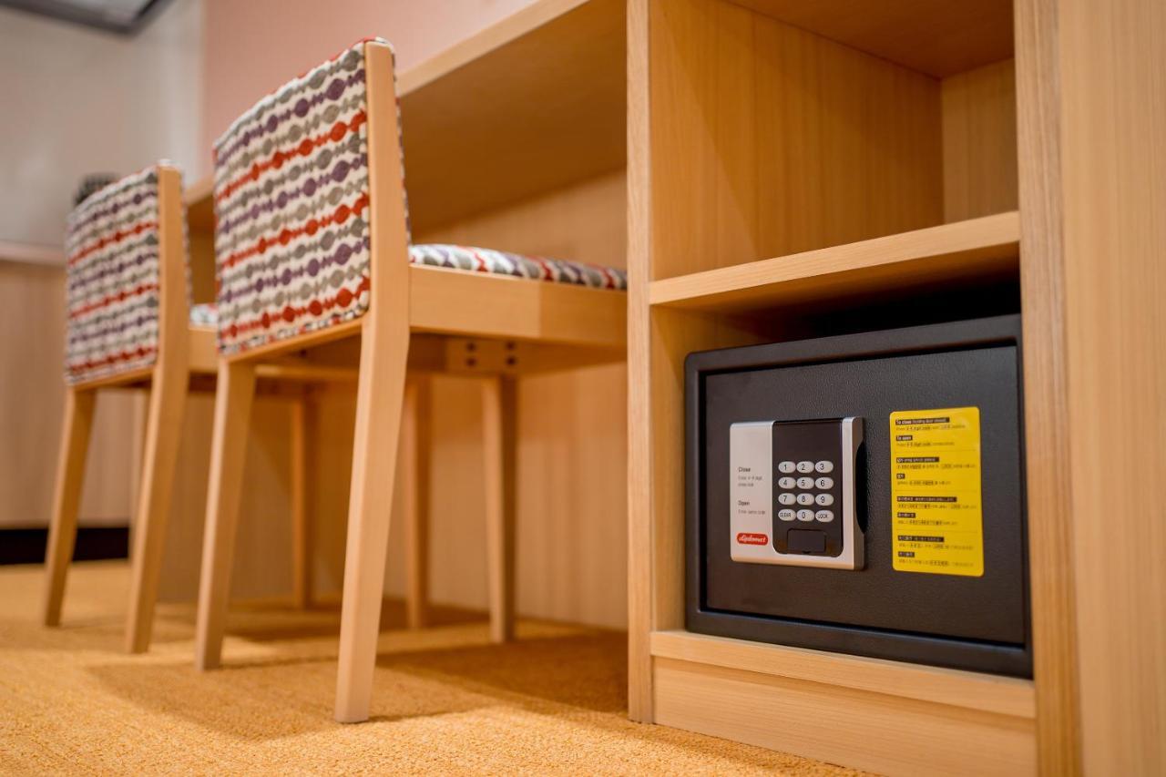 Resi Nishijin Apartment