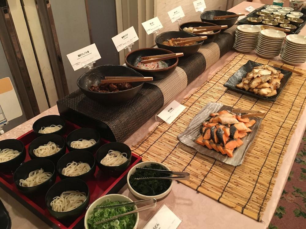 Smile Shijo Hotel 3*