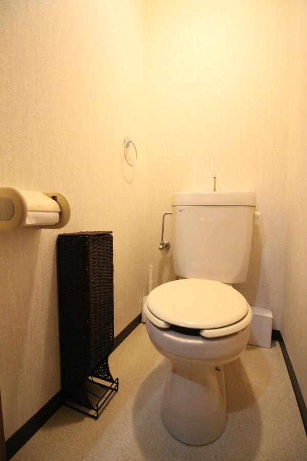 Frere Shichijo Apartment *