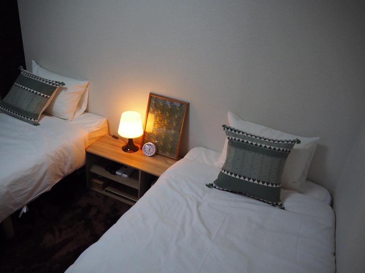 Shima Apartment *