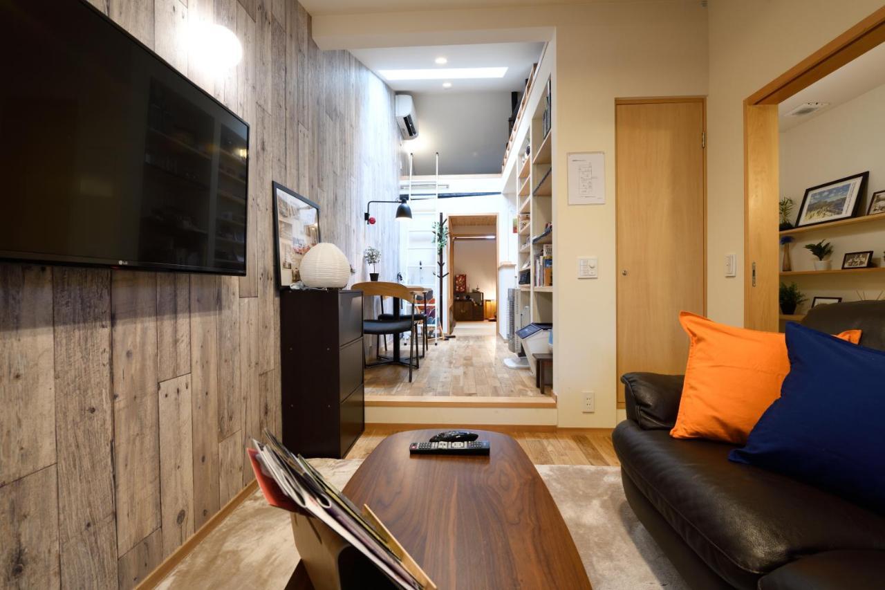 Sanzen Ya さんぜんやきょうと- Cozy Art Space For Lover Of Travel -