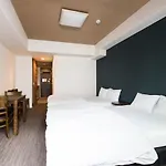 Raku Hotel
