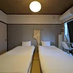 【豊和マンション稲荷302号室】伏見稲荷駅徒歩３分！Free Wifi付のお宿！