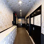 Oyo Japan Hotels Gojo-Muromachi Kyoto