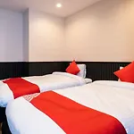 Oyo Japan Hotels Gojo-Muromachi Kyoto