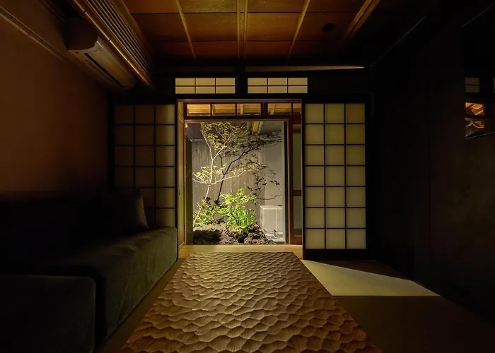 Yadoru Kyoto Hanare Tsukikage No Yado