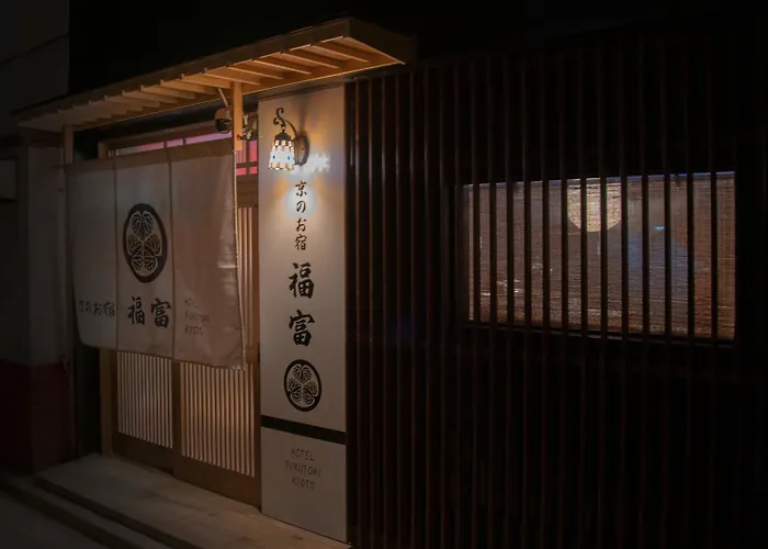 Fukufuku Sushi-Themed Guesthouse