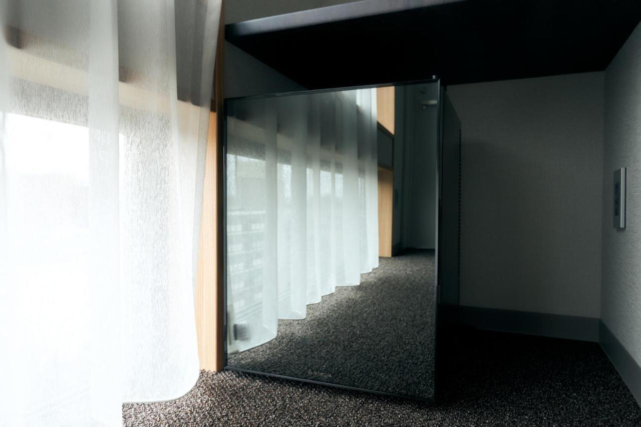 Rakuten Station Large Single Bed Unirversal Design