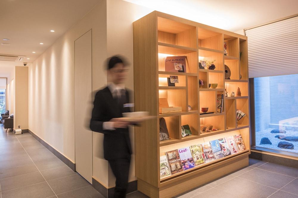 Hotel Tomoya