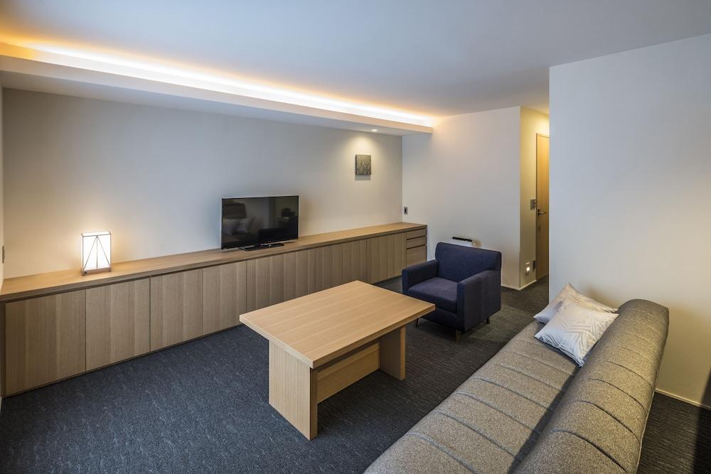 Tomoya Hotel 5*