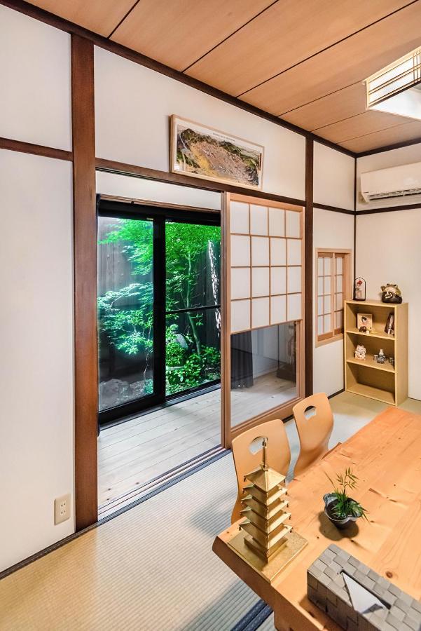 桜の宿赤金three Two Toilets * Kyoto