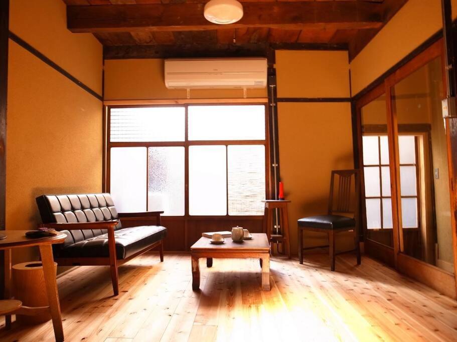 Higashi Matsuyacho West *