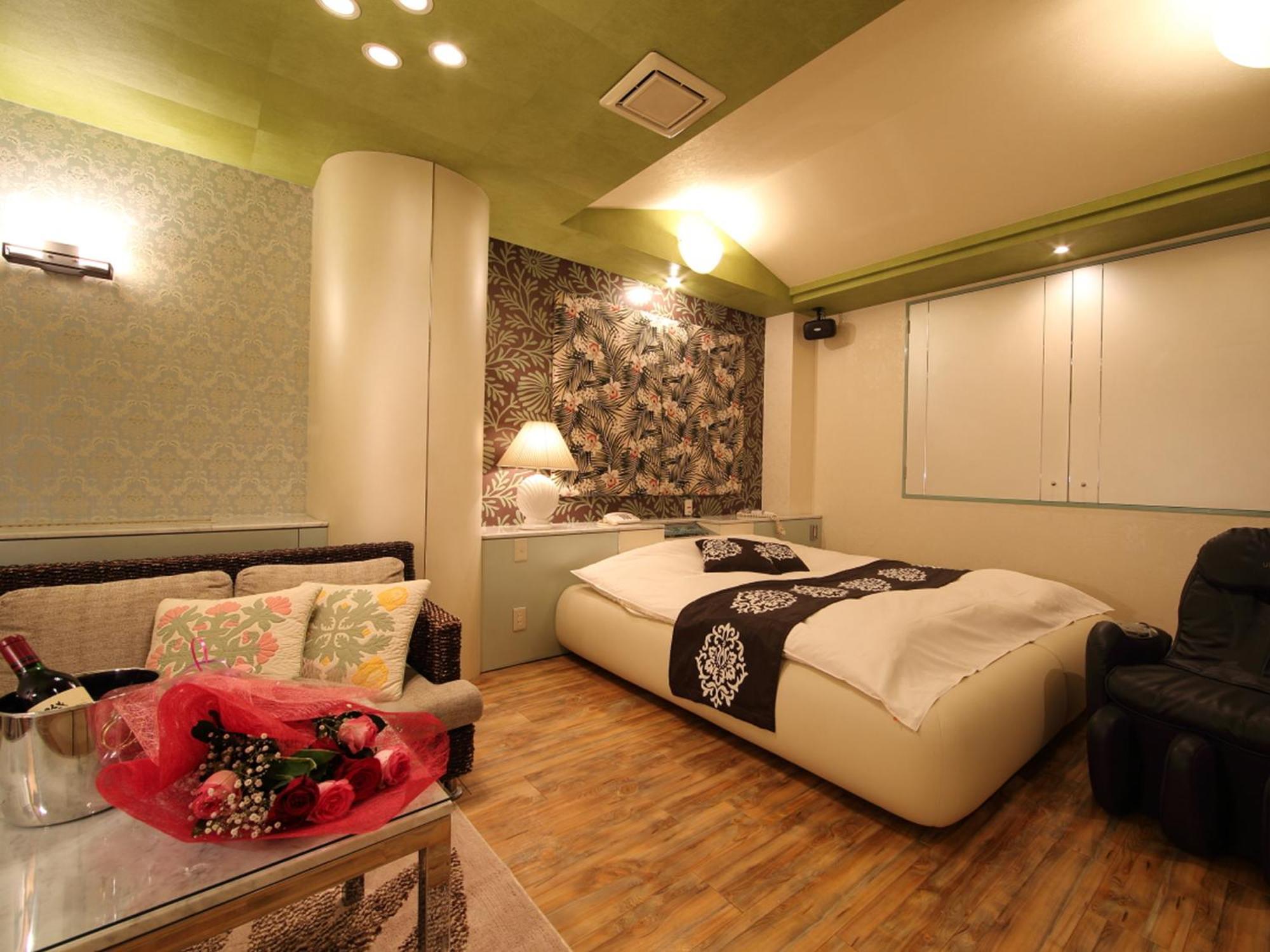 La Siesta (adults Only)